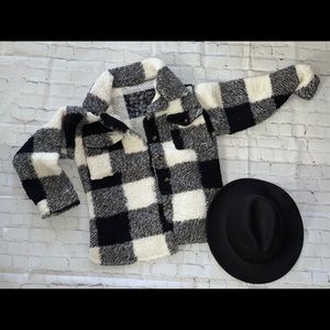 Brand New Shacket sz. 2xl